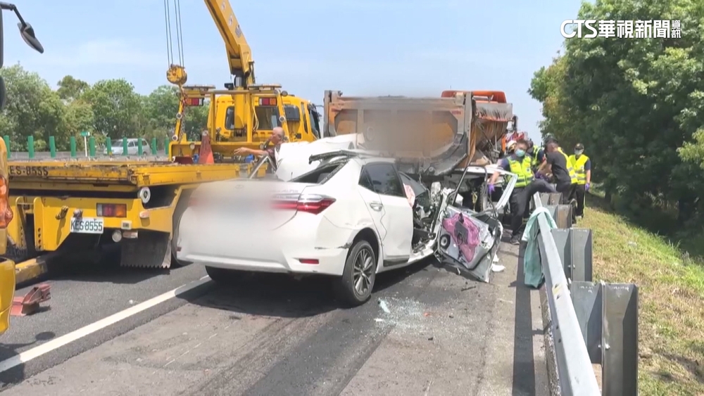 男行糾攔車毆人　下一秒上國道追撞砂石車亡