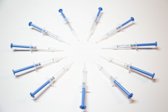 4旬女網購肉毒美容針　賣家到府幫注射　竟中毒住院插管