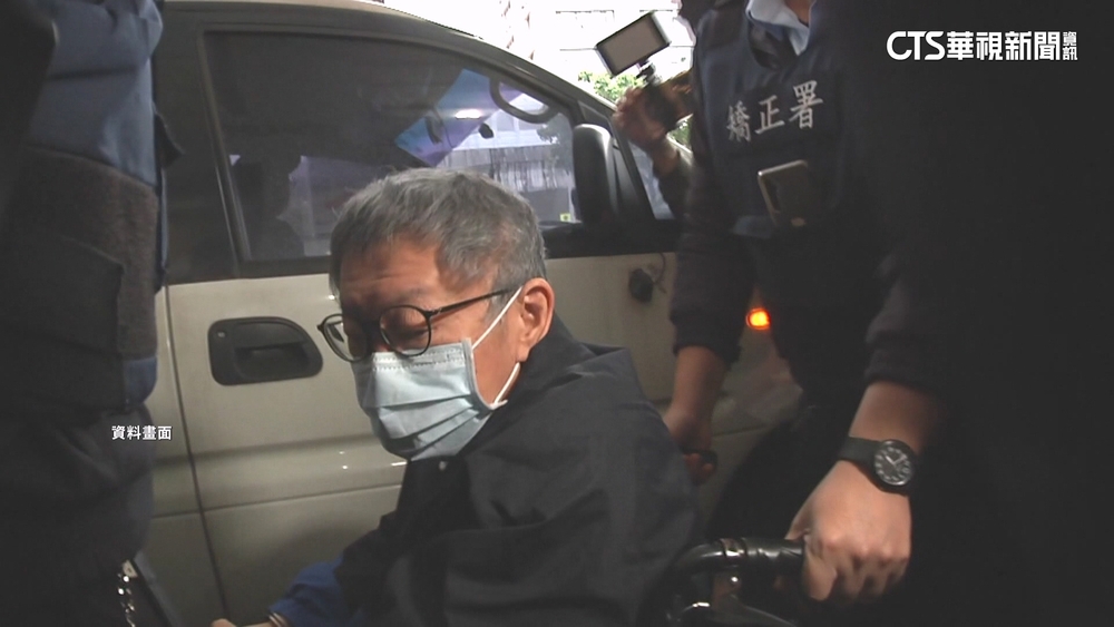 柯文哲術後首開庭　檢辯為「不雅照」.不正訊問火爆槓