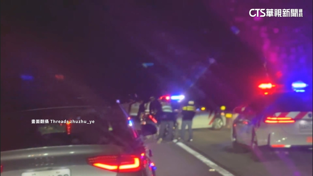 重機騎士遮牌飆上國道　不服攔檢衝撞警遭壓制