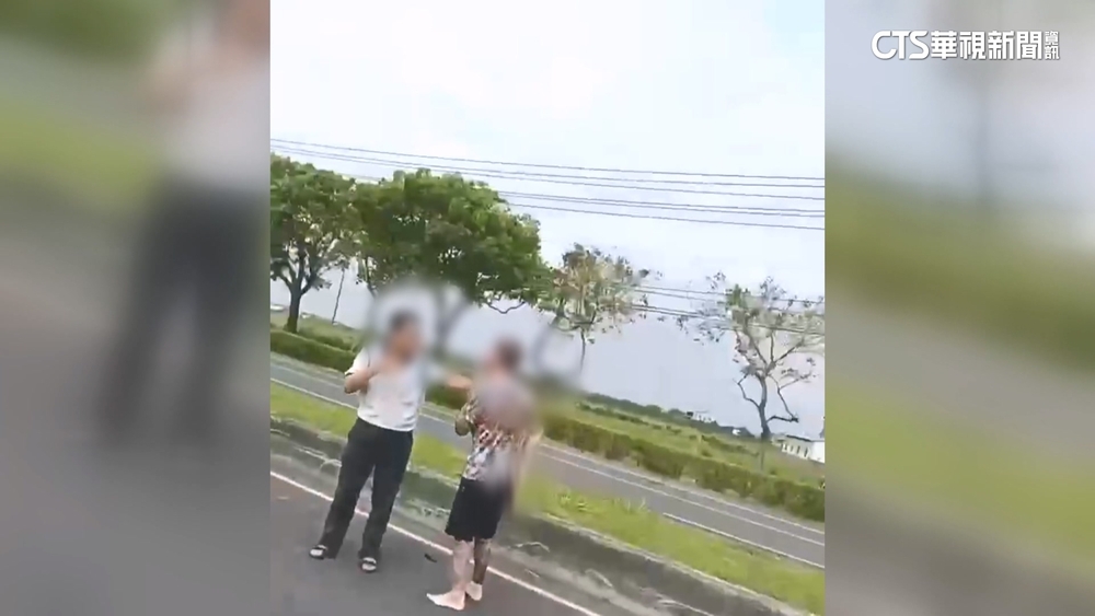 行車糾紛攔車亮假槍　男疑被阿伯反揍滿臉傷