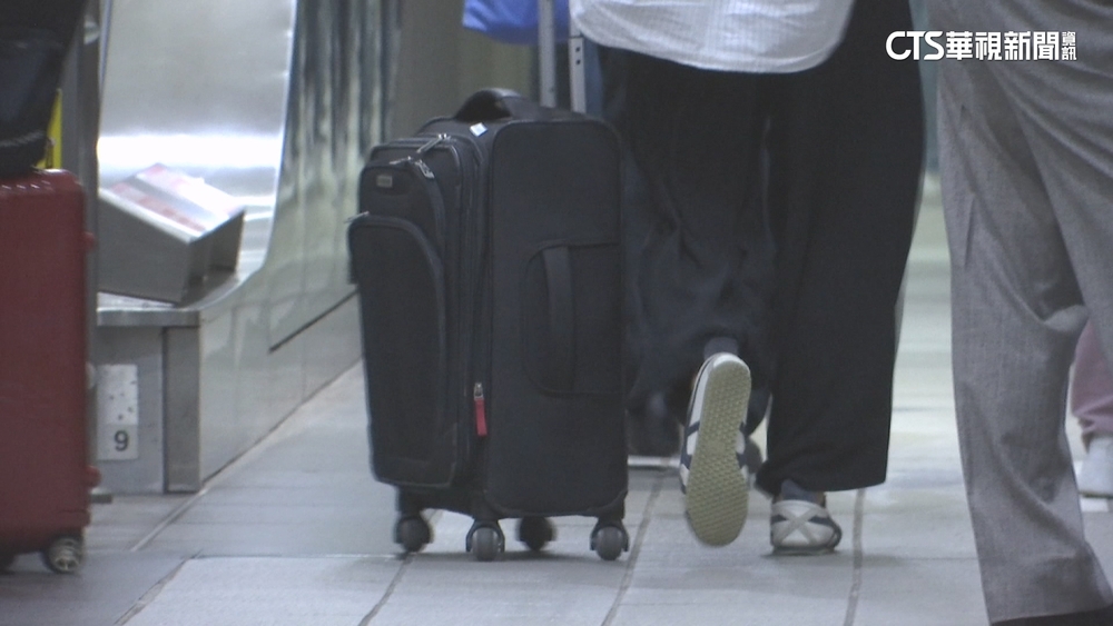 男北捷車廂大喊「行李箱有炸彈」　警三度巡檢列車