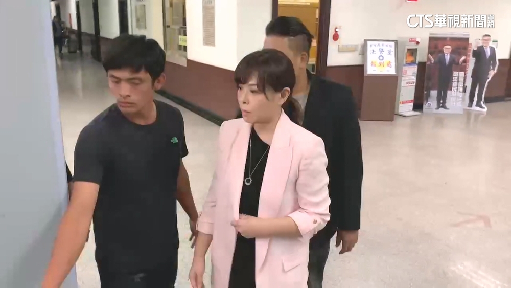 新竹多「反惡霸」看版！　疑憂連署通過？　高虹安未回應