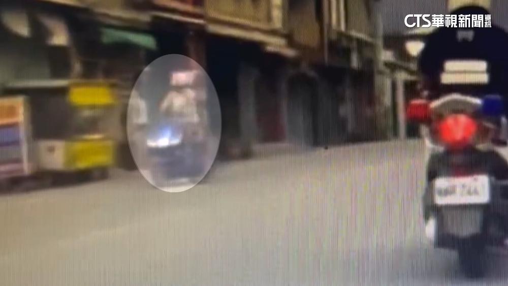 遮臉騎車？男心虛見警加速逃　通緝身分曝還酒駕