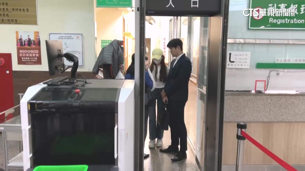 網紅家寧與父母.妹妹　分別以3萬至20萬交保