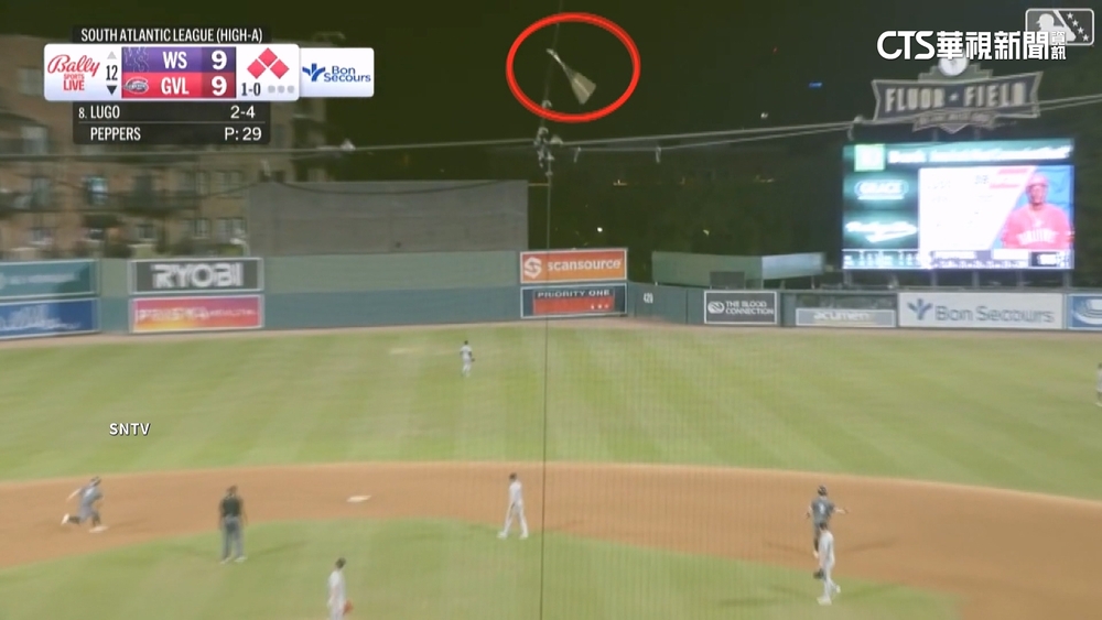 超狂甩棒飛3層樓高！　21歲小將登MLB官網