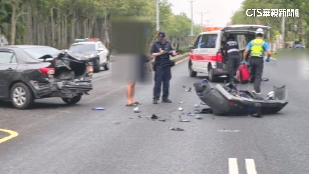 疑超車不慎！機車.迴轉車碰撞　騎士送醫宣告不治