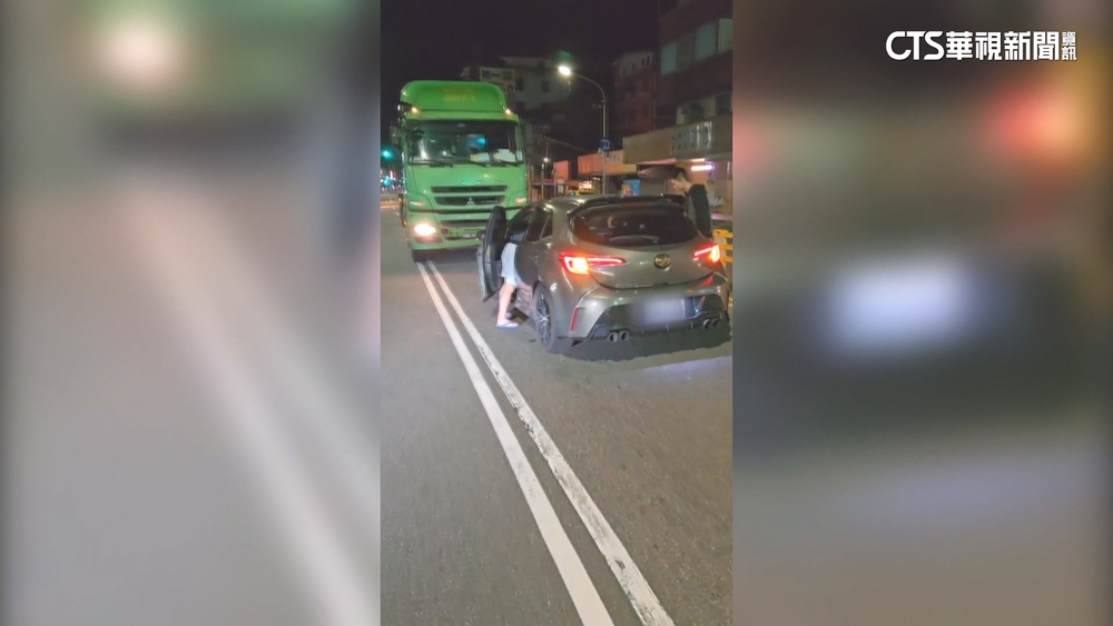 逆向遇聯結車先剎又踩油門　駕駛恍惚疑毒駕