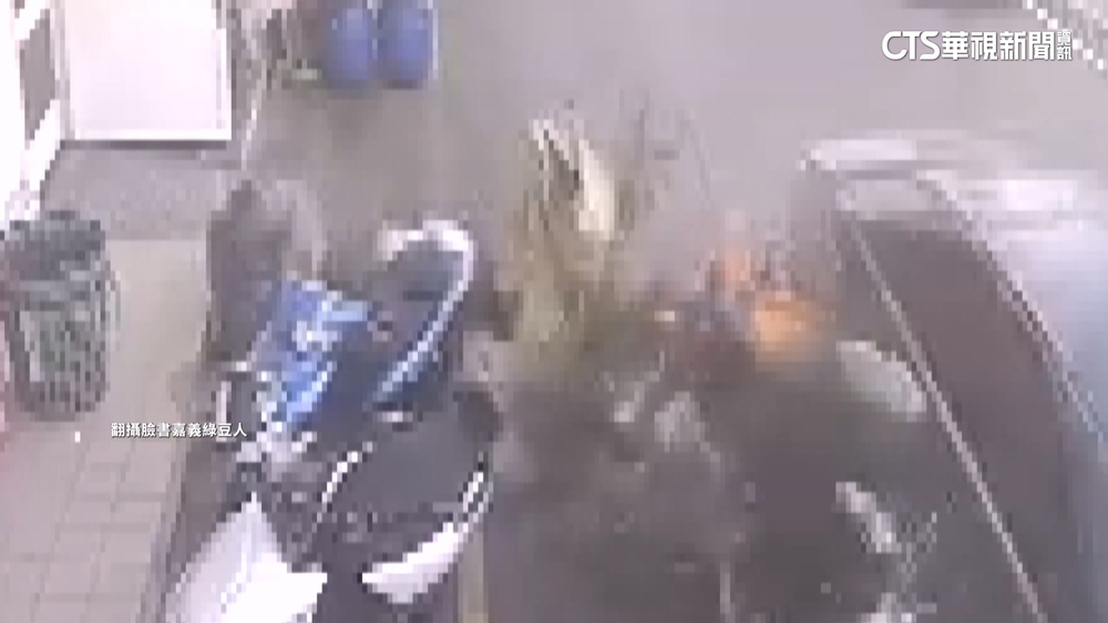 沒剎車衝撞停紅燈2騎士　駕駛肇逃多日　警：掌握中