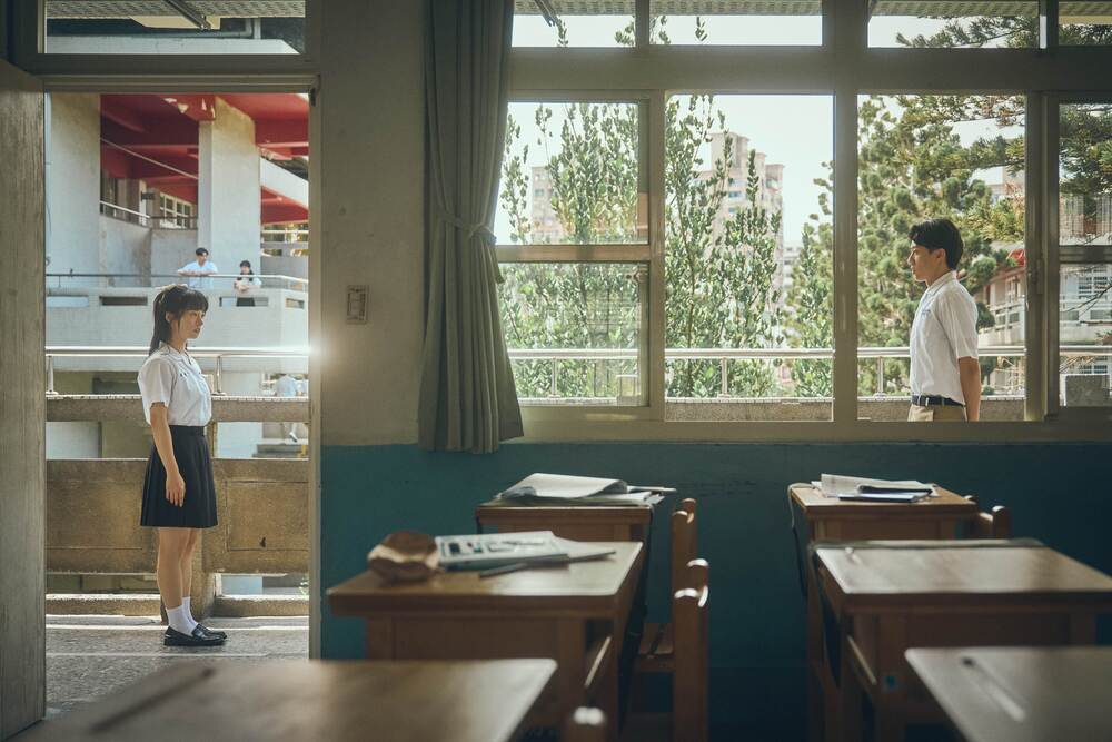 《成功路上》少年劉建中(吳翰林飾演)、告白少年姜素芬(許莉廷飾演)_