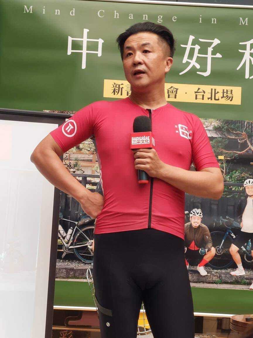 呂秋遠稱憂鬱拒看孩子　私生子生母「不會放過你」：你有什麼資格利用剴剴？