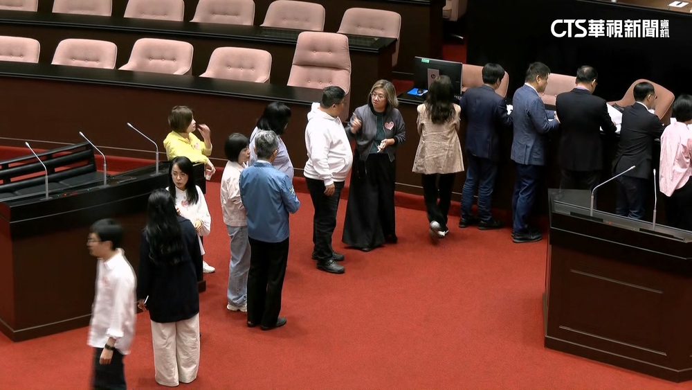 表決「反戒嚴.反廢死」公投！　綠杯葛　藍批搞癱瘓