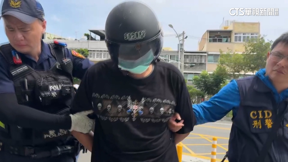 與女友爭吵亮槍逃竄終被逮　母淚：說好要過母親節