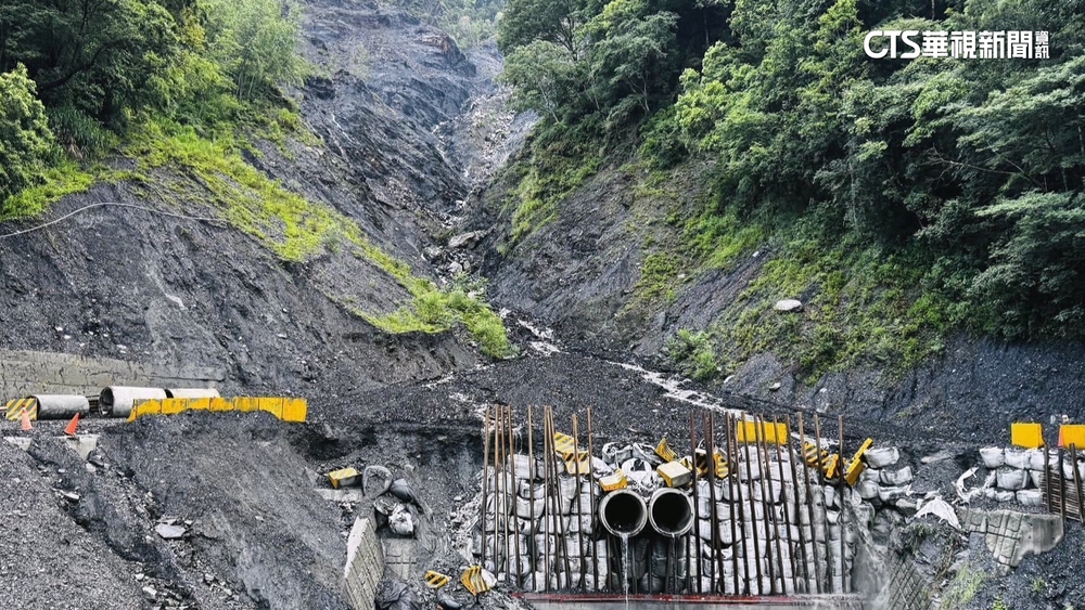 強降雨聯外道路多處坍方　奧萬大5/11起休園3天