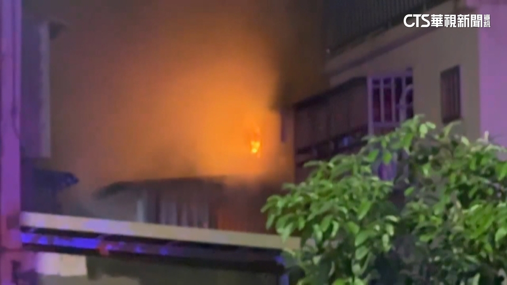 鳳山民宅暗夜狂燒！　8旬父.5旬子雙雙命喪火窟
