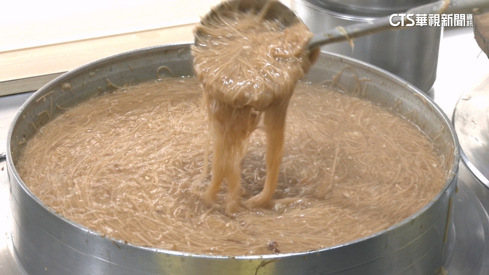 紅麵線vs.白麵線口感大不同　煮後不易爛關鍵揭因