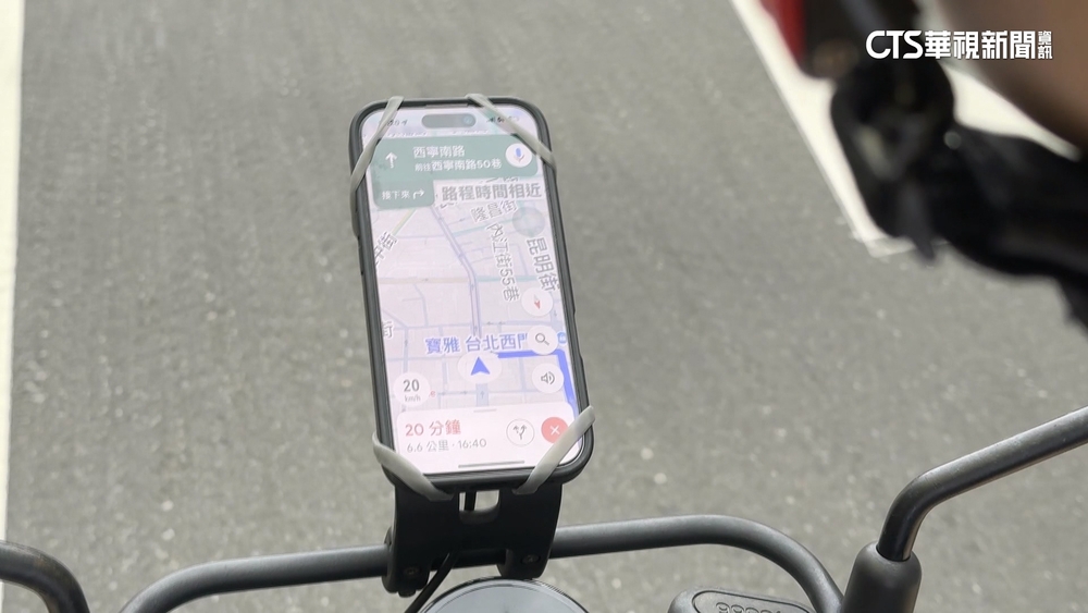 錄影畫面晃.雜音多　專家：機車手機支架恐震壞鏡頭