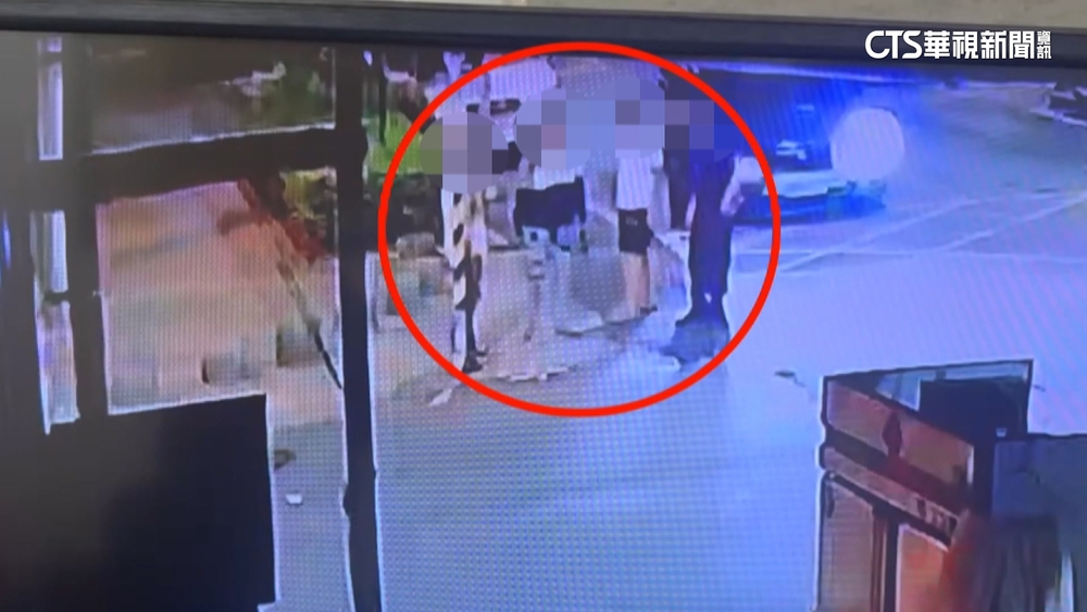 高雄街頭濺血！　疑感情糾紛醋男撂人「追砍情敵」