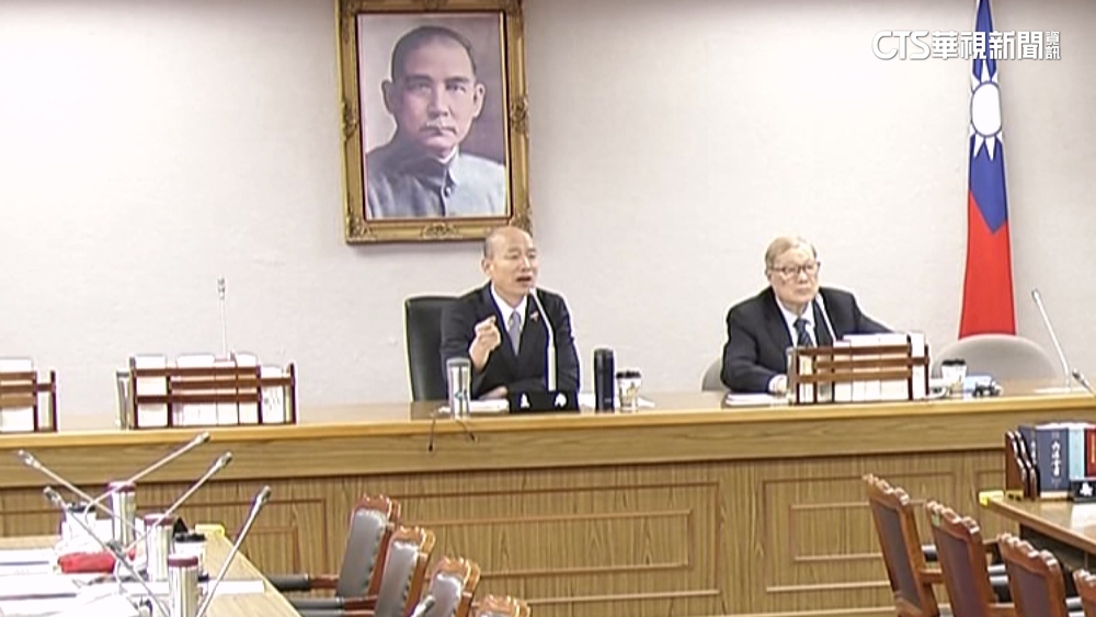 韓國瑜開會稱「民進黨一龍二鳳」　陳培瑜抗議嚴重物化