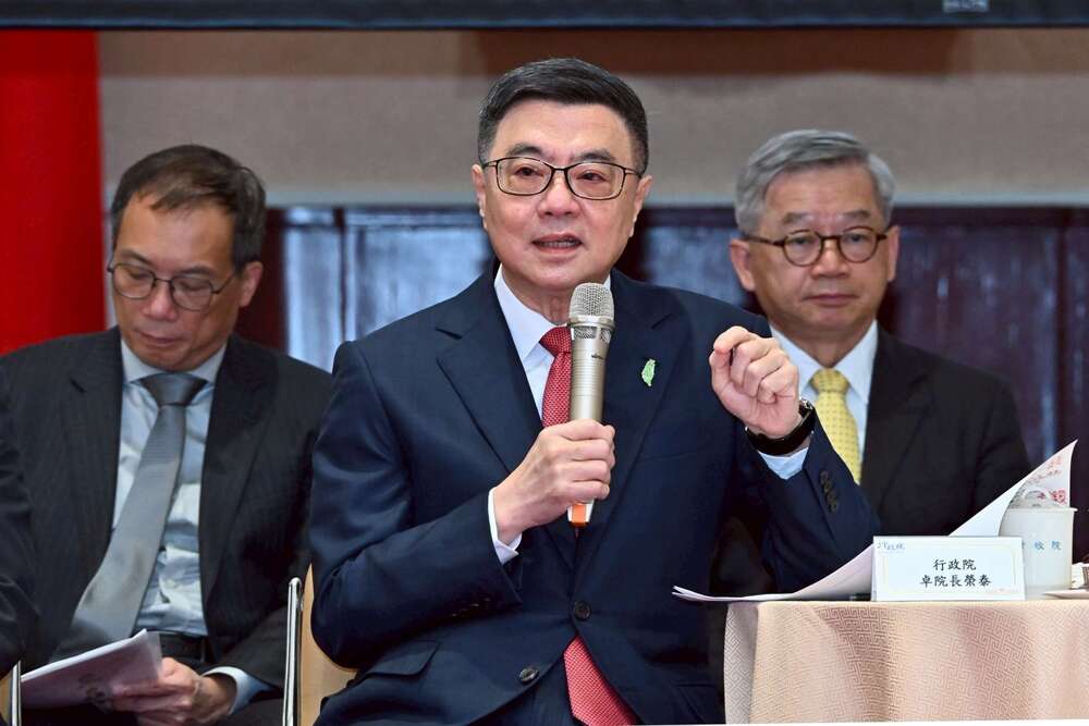 卓揆就職一周年報告　期勉內閣團隊扮演港口「引水人」、籲朝野團結合作