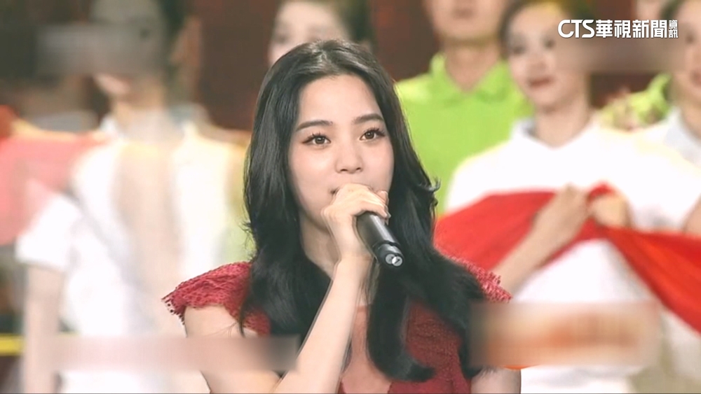 網傳歐陽娜娜遭取消國籍禁入境　陸委會駁斥