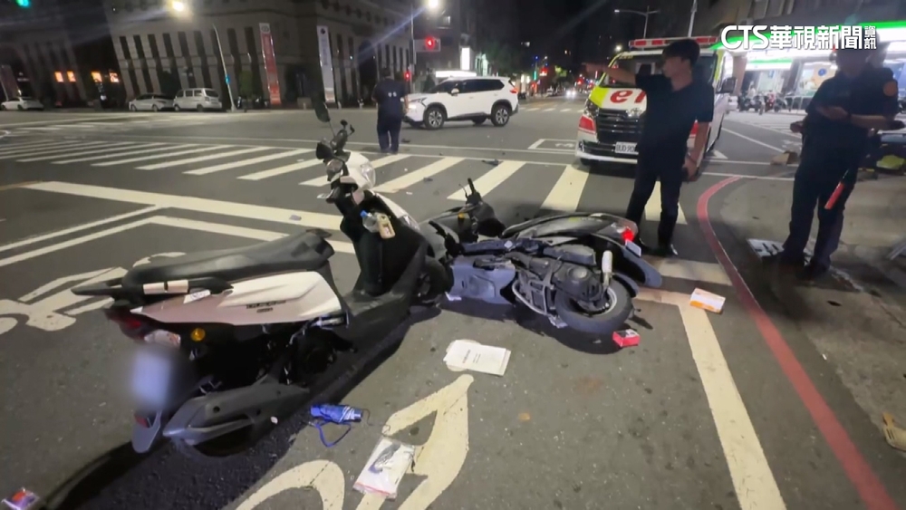 駕駛未禮讓碰撞直行機車　等紅燈騎士也遭殃