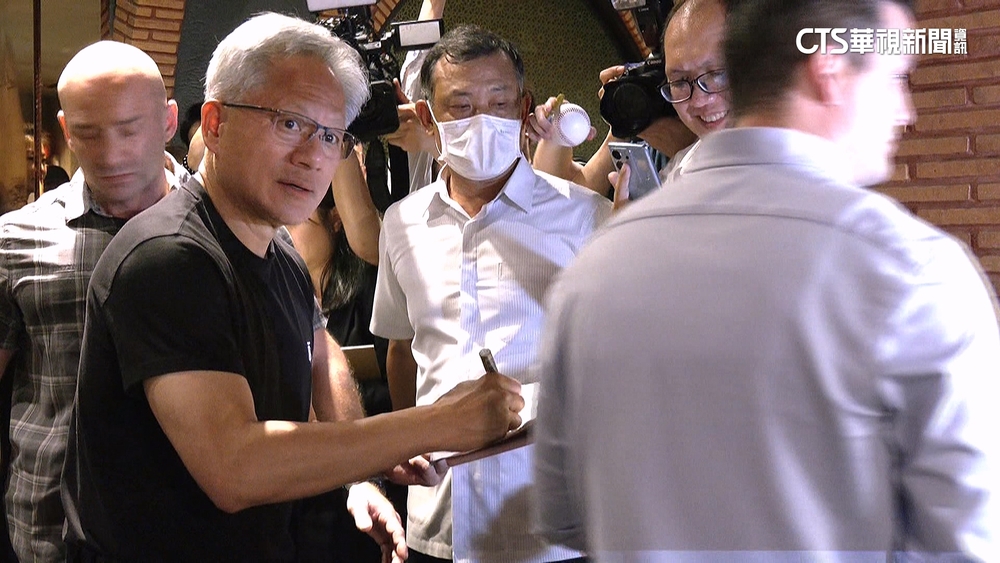 3巨頭！黃仁勳赴林百里海鮮餐敘　張忠謀夫妻也現身