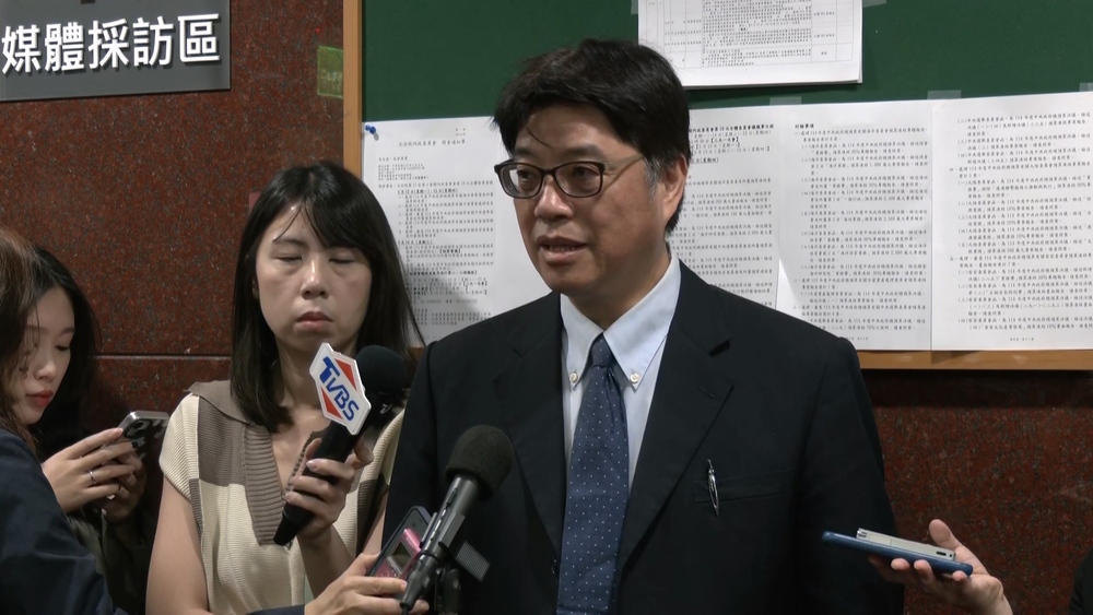 央視主播口誤播報說出「兩國」　邱垂正：中國應務實面對中華民國存在事實