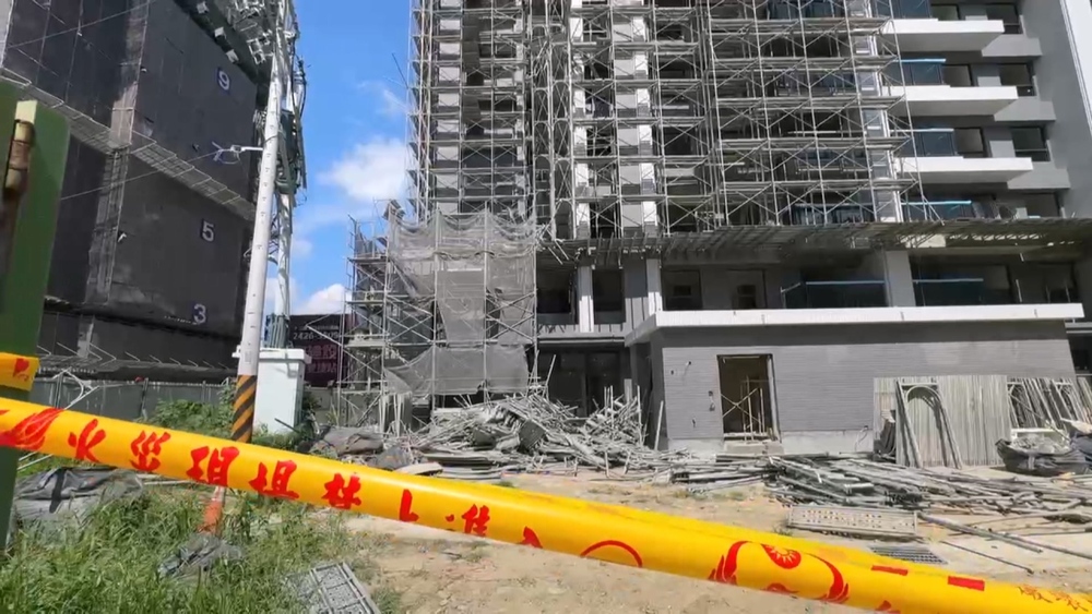 台中工地鷹架突倒塌！　4工人墜落2命危2傷