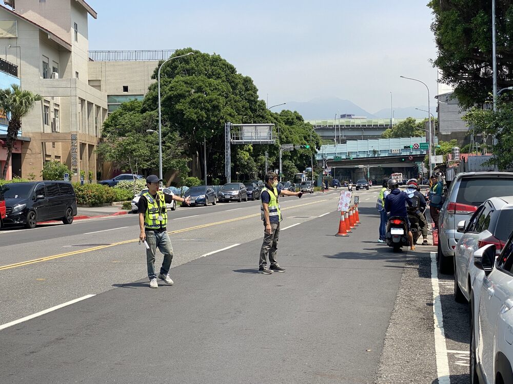 機車排氣攔檢　北市首推「快篩」民眾少等、效率倍增
