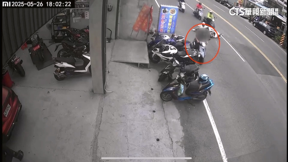 鬼切害機車連環撞3傷　男肇逃警鎖定身分追人