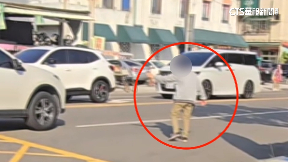 旗津出現攬客「停自家騎樓」　交通局：雙方違規可罰