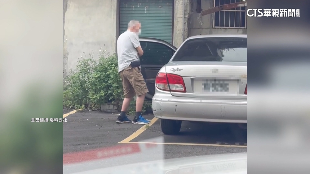 驚！白髮翁「走路不穩」還開車　警攔查揪駕照「早被註銷」