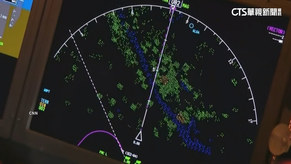 雷達螢幕一片黑！　美紐瓦克機場斷訊90秒.機師「盲飛」