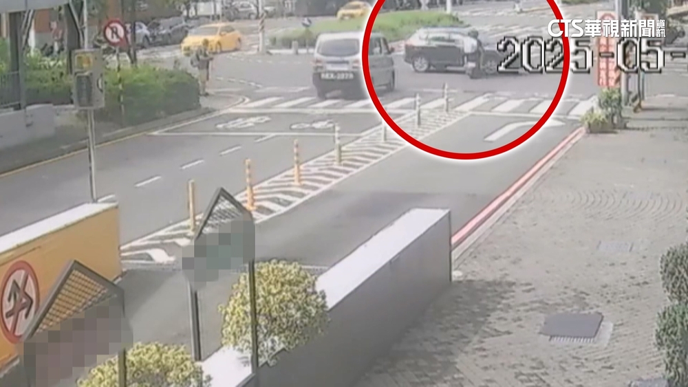 計程車疑左轉未禮讓雙載機車　32歲男騎士噴飛命危