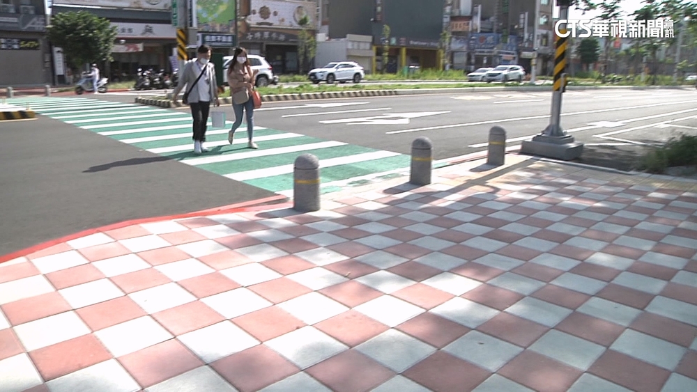 Z字形斑馬線.偏心左轉道　苗栗中央路「違規減半」