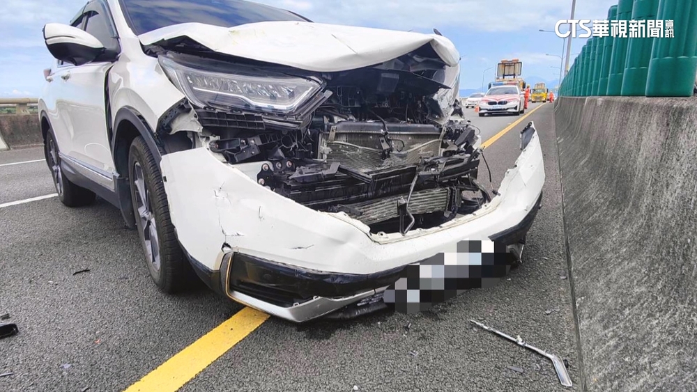 國5休旅車追尾緩撞車　疑輔駕闖禍恐賠逾160萬元