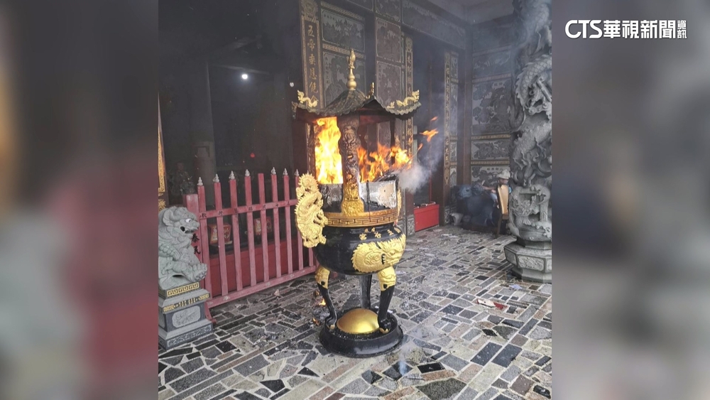 男子疑與廟方起爭執　縱火燒10多尊神像遭羈押
