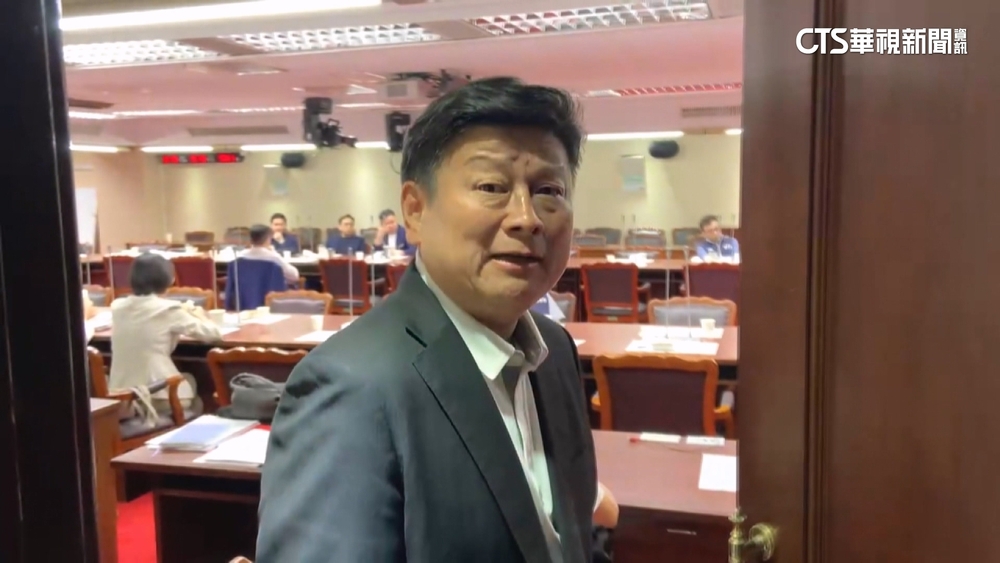 高中畢典談政績為宣傳反罷？　傅崐萁：聽不懂你講什麼