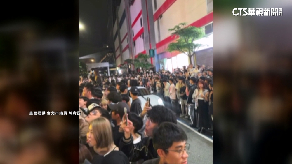 信義街頭小酌「人車爭道」　北市府研擬徒步區