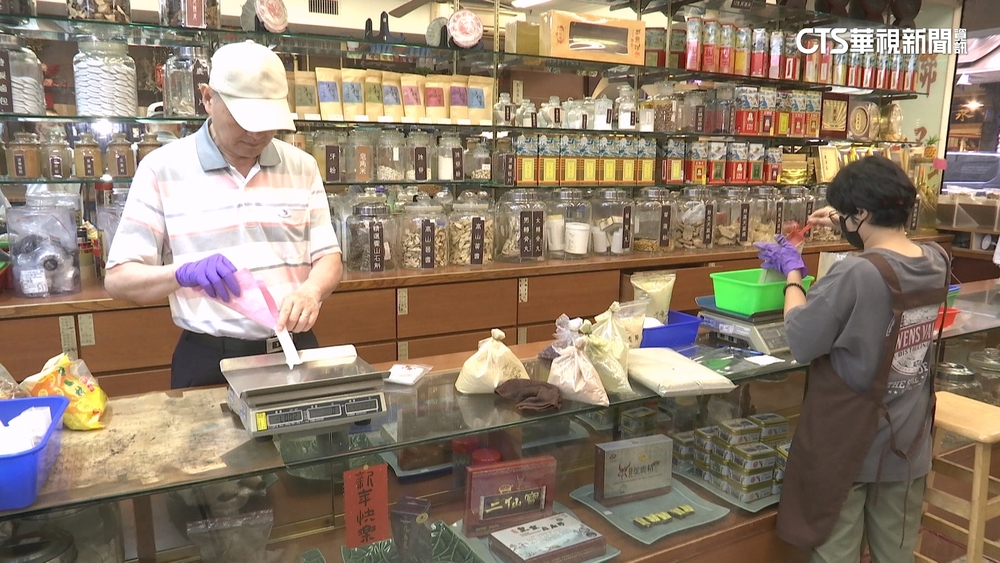 藥師痛批放寬中藥從業門檻　衛福部：係為專業分工