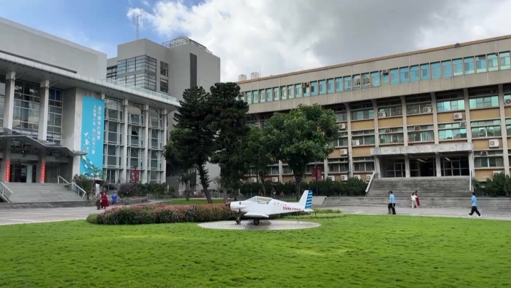 逢甲畢典性平風波！「男學生毀約出席」　校方發聲還原事件