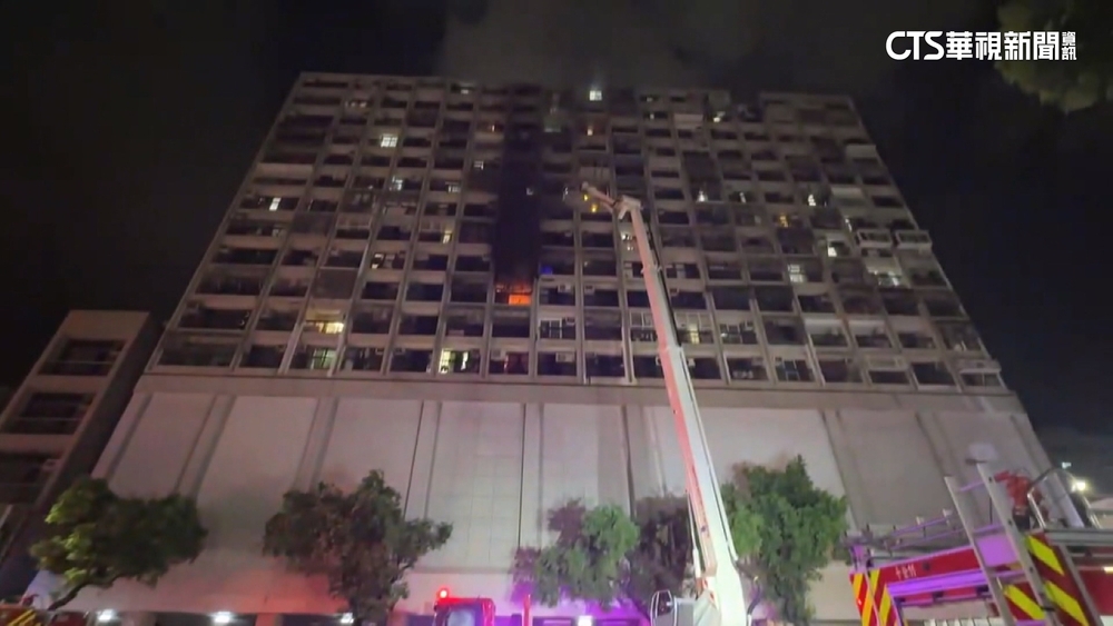 高雄「七賢大樓」火警2傷　5月才剛公安列管