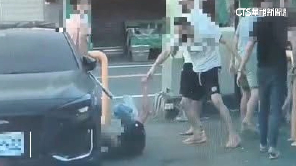 兩派尋仇街頭鬥毆　拿噴火瓦斯桶當武器