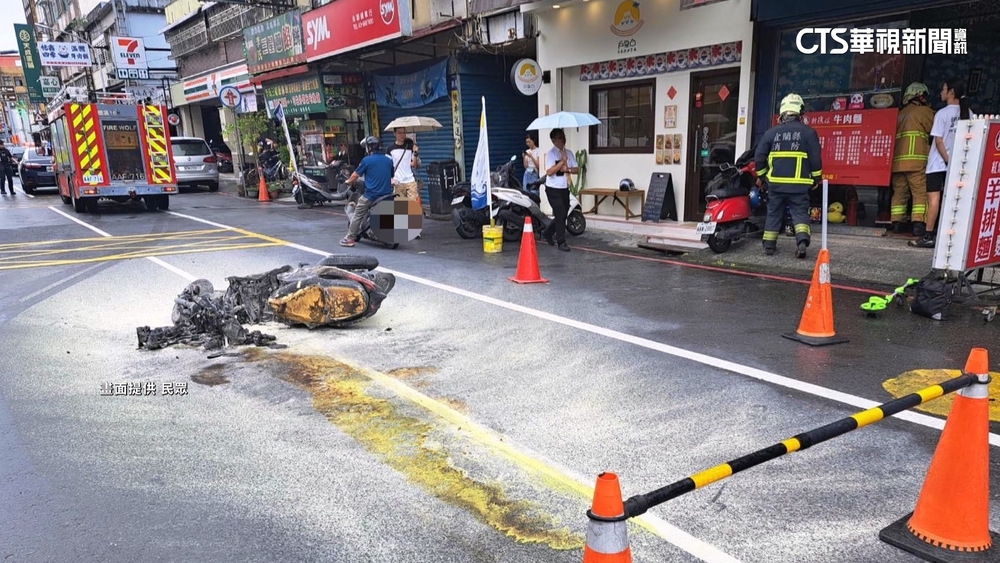 轎車左切...　女騎士急閃自摔　機車全面燃燒