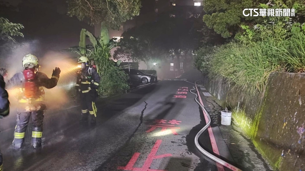 醫院地下室大火！　氯錠延燒濃煙狂竄　3消防不適就醫