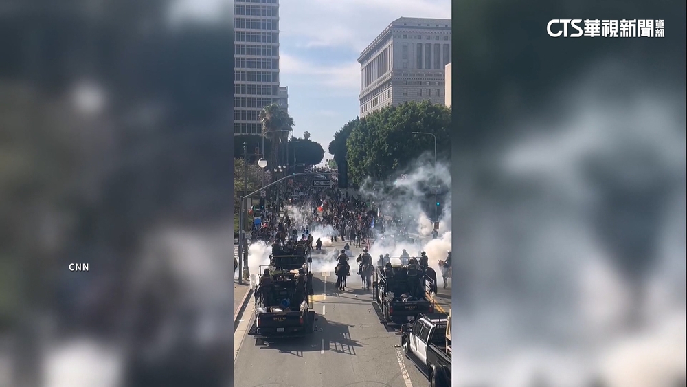 抗議川普移民政策.不當派兵　全美近2千場「無王日」示威