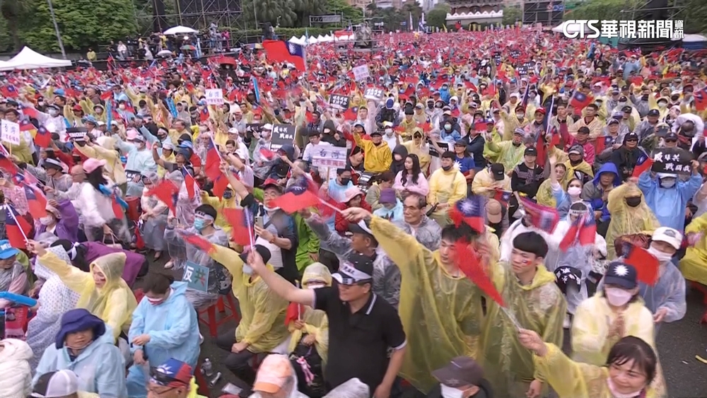 週刊揭白營民調「3成小草支持罷藍」　張啓楷駁：造謠