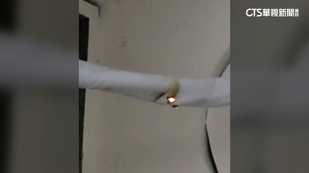 冷氣管線冒火！　房東要求換新遭拒　當事工程行未回應