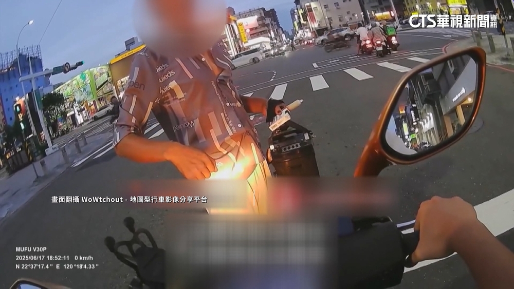 男斑馬線跳舞疑要打賞擋車「不放你走」　警：涉恐嚇罪